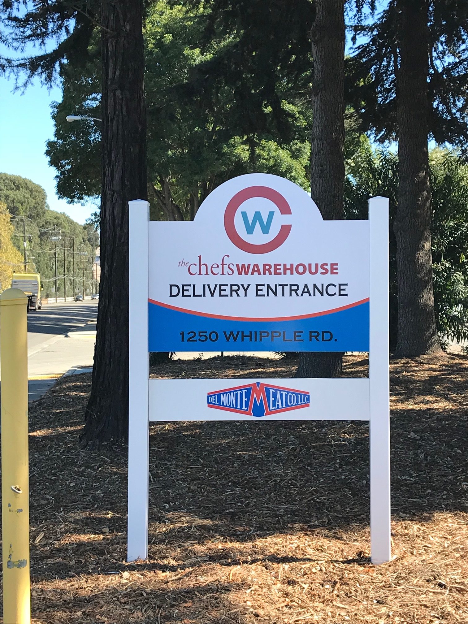 Union City, CA Chef’s Warehouse Post & Panel Signs Completed!