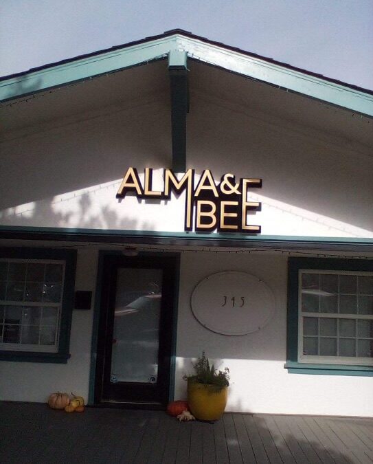 Half Moon Bay, CA – Exterior Channel Letters for Retailer Alma & Bee