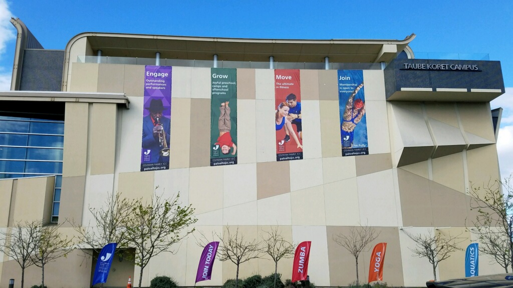 Oakland, CA – Mesh Banners Can Provide Advantages in Stormy Weather!