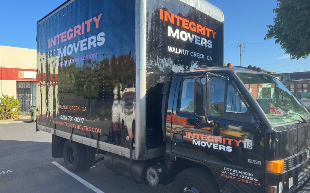 Walnut Creek, CA – SignWorks Helps Mr. Integrity Movers Hit the Road in Style